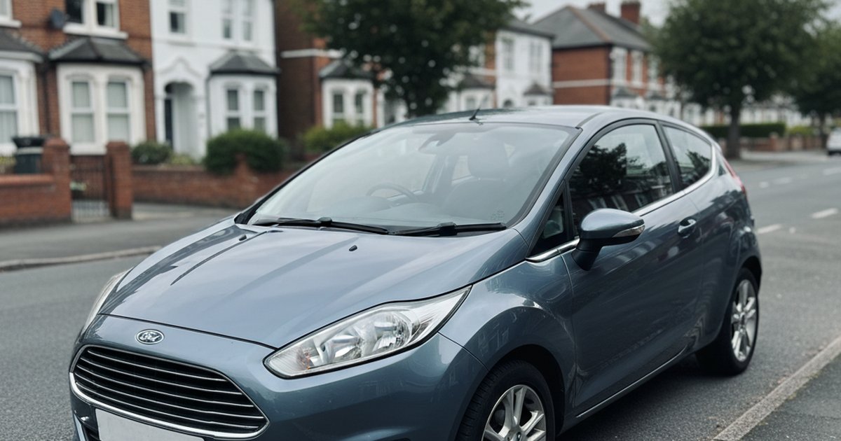 FORD Fiesta parked on a UK suburban street — PlateInsight reliability analysis